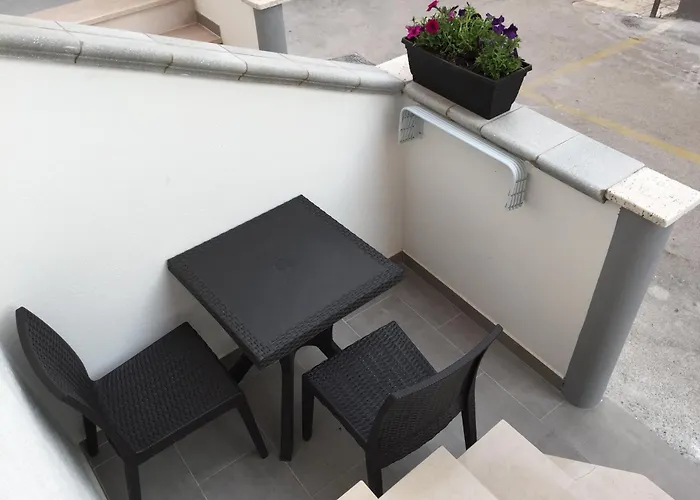 לינה וארוחת בוקר Dolce Idea 3*